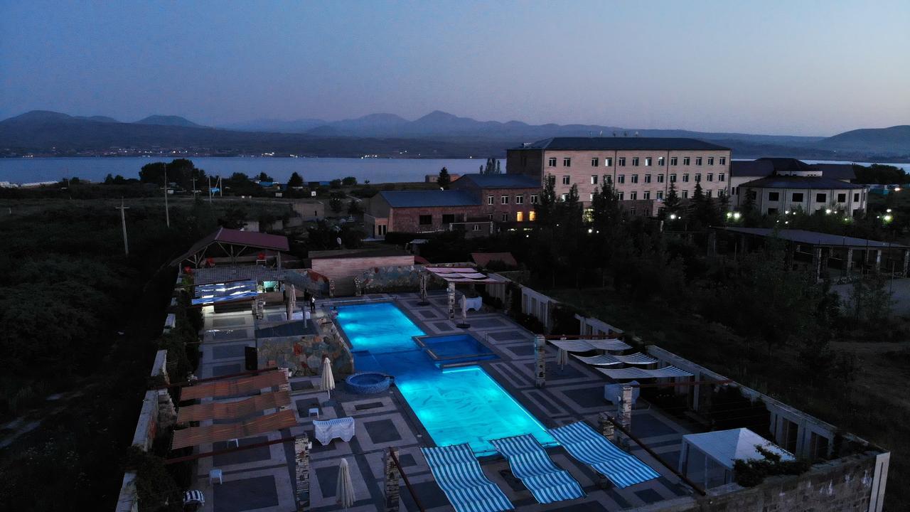 Maria Resort Sevan Exteriér fotografie
