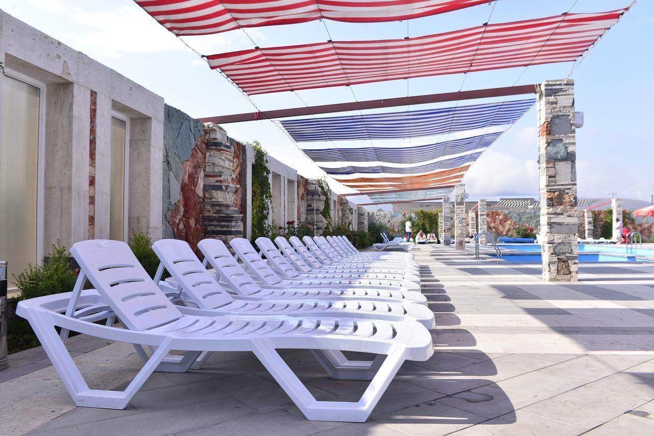 Maria Resort Sevan Exteriér fotografie